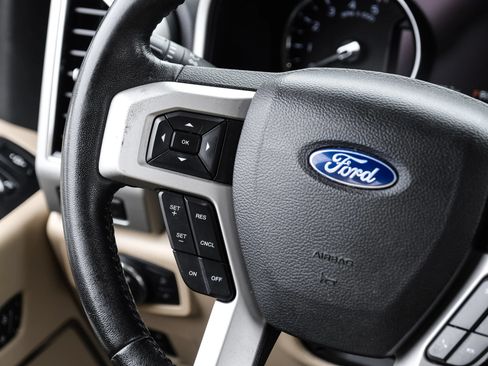 Used 2019 Ford F250 Lariat w/ Chrome Package AWD/4WD image 22