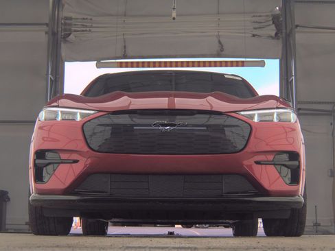 Used 2023 Ford Mustang Mach-E GT image 4