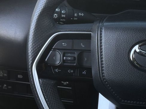 Used 2024 Toyota Tundra Platinum image 15