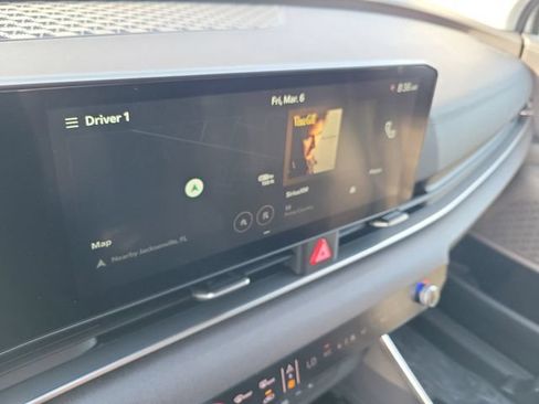 New 2026 Kia Carnival EX FWD image 15
