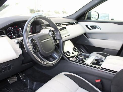 Used 2020 Land Rover Range Rover Velar R-Dynamic S image 12