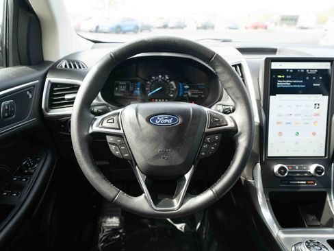 Used 2024 Ford Edge Titanium AWD/4WD image 21