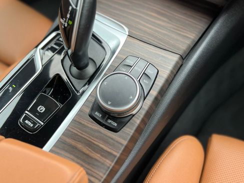 Used 2022 BMW 530i xDrive 530i xDrive Sedan w/ Convenience Package image 17