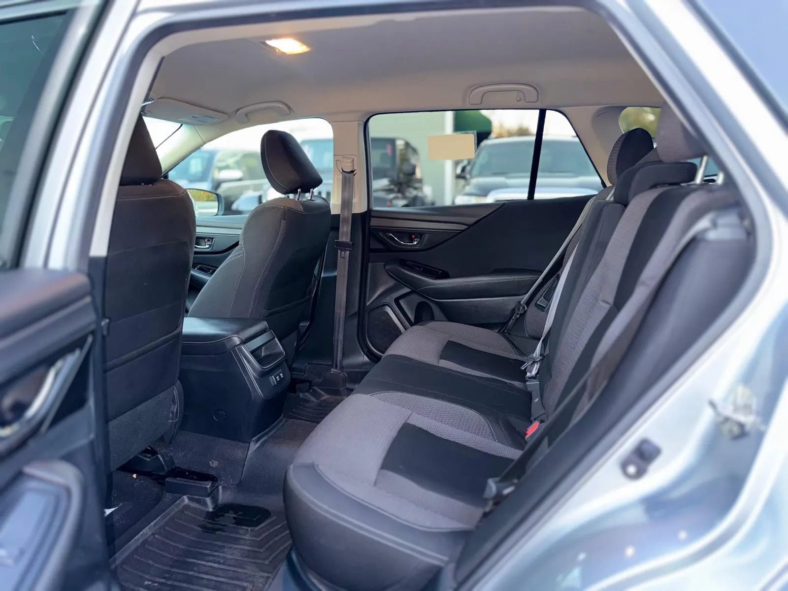 Used 2020 Subaru Outback Premium AWD/4WD image 13
