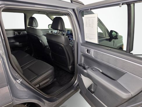 Used 2026 Hyundai Santa Fe Limited AWD/4WD image 31