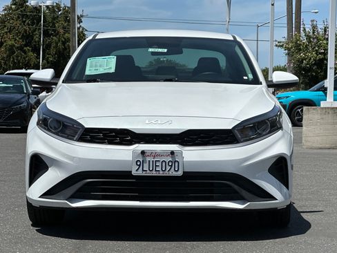 Used 2024 Kia Forte LXS FWD image 9