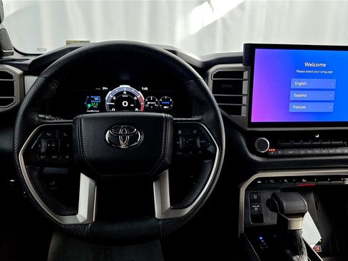 Used 2025 Toyota Tundra Limited image 34