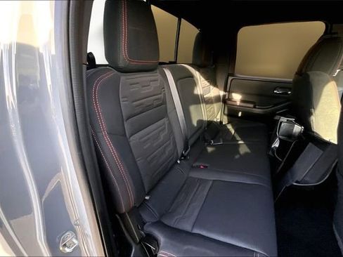 Used 2023 Nissan Frontier PRO-4X w/ Tow Package image 17