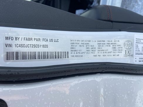 Used 2025 Dodge Durango R/T image 39