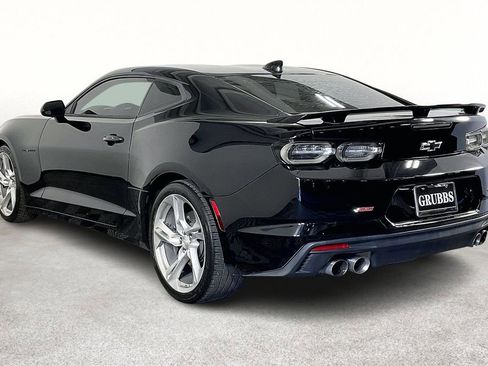 Used 2019 Chevrolet Camaro SS image 17