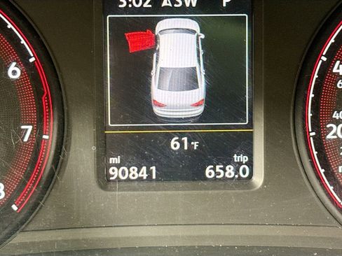 Used 2022 Volkswagen Passat 2.0T image 12