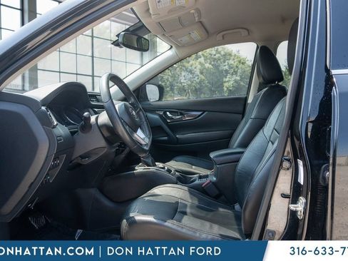 Used 2019 Nissan Rogue SL FWD image 3