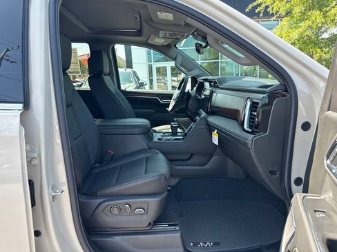 New 2026 GMC Sierra 1500 Denali w/ Denali Reserve Package AWD/4WD image 18