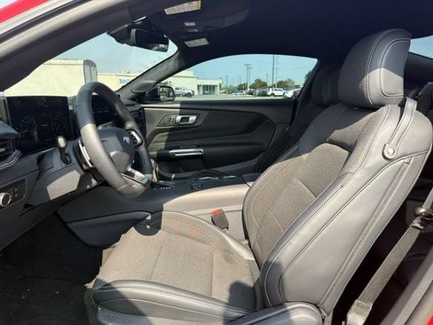 Used 2025 Ford Mustang GT RWD image 14