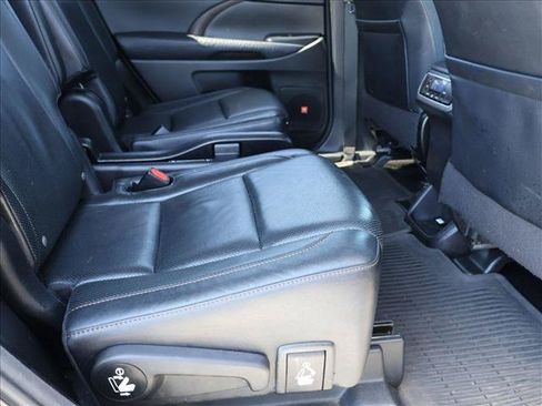 Used 2014 Toyota Highlander Limited AWD/4WD image 26