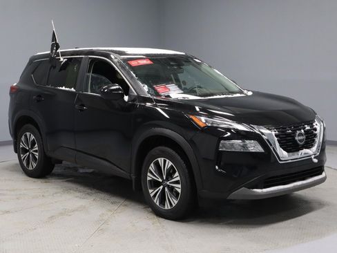Certified 2023 Nissan Rogue SV image 1