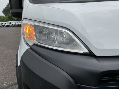 Used 2025 RAM ProMaster 2500 w/ Convenience Group image 21