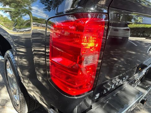 Used 2018 Chevrolet Silverado 1500 LT w/ Texas Edition RWD image 12