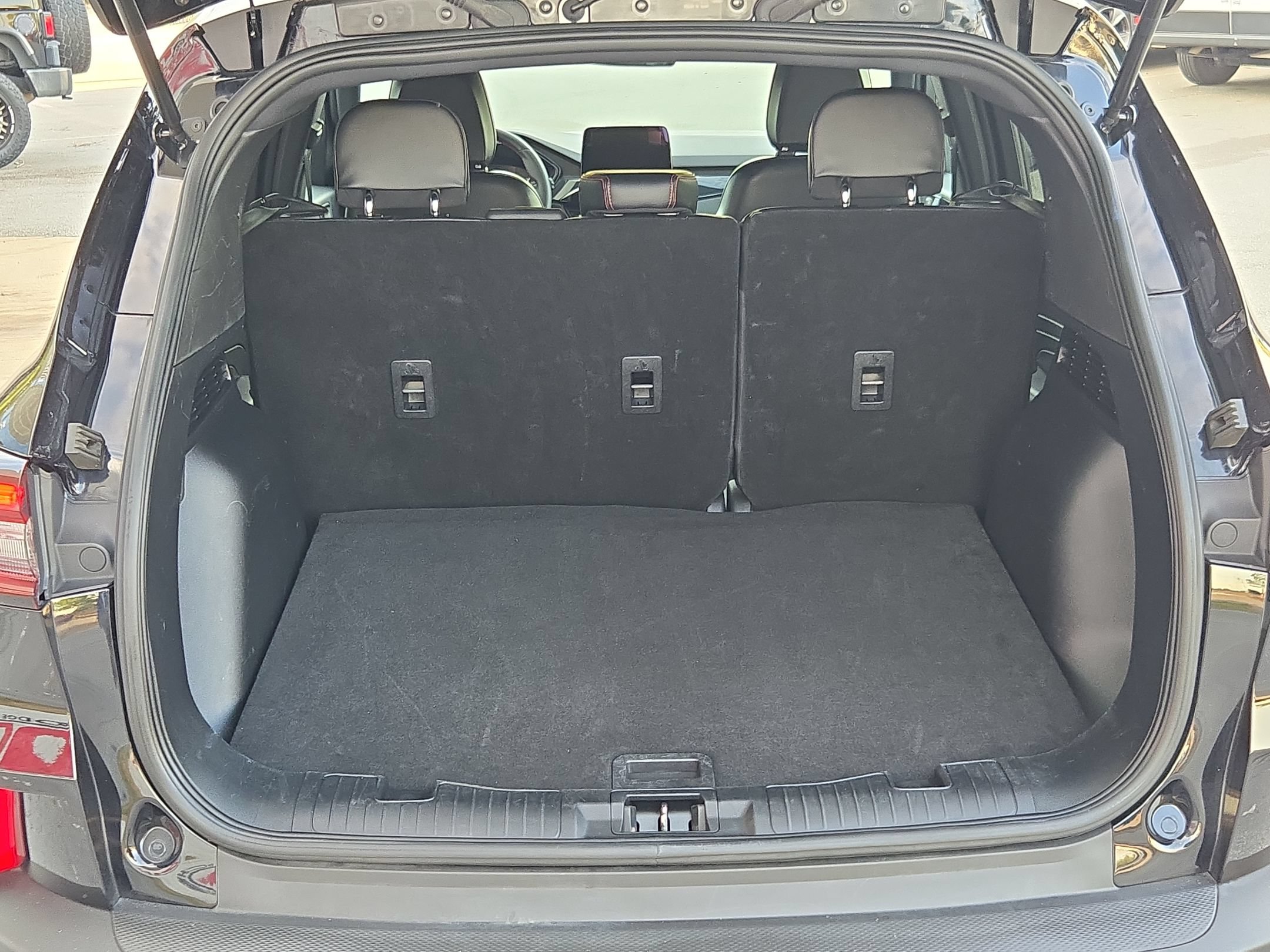 Used 2025 Ford Escape ST-Line FWD image 18