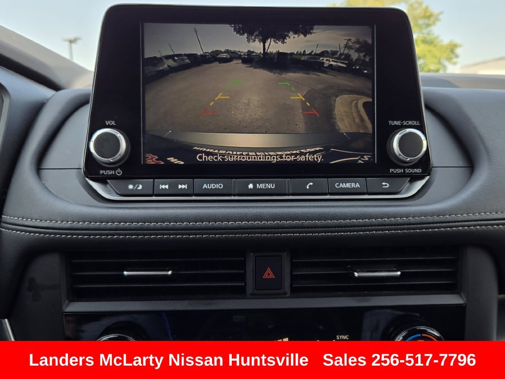 Used 2025 Nissan Rogue SV FWD image 19