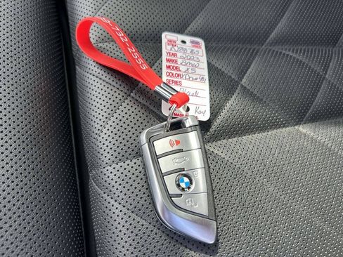 Used 2023 BMW X5 xDrive40i AWD/4WD image 21