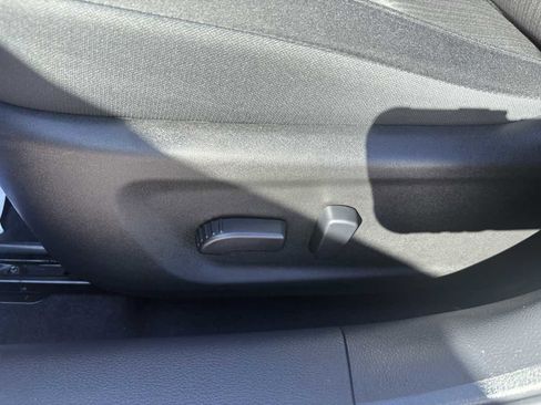 Used 2025 Nissan Altima 2.5 SV image 23