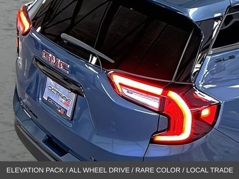 Used 2024 GMC Terrain SLE w/ Driver Convenience Package AWD/4WD image 14