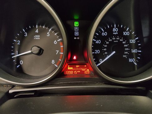 Used 2014 MAZDA MAZDA5 Sport image 23
