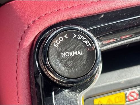 Used 2025 Lexus NX 250 FWD w/ Towing Package (2000 Lbs) image 29