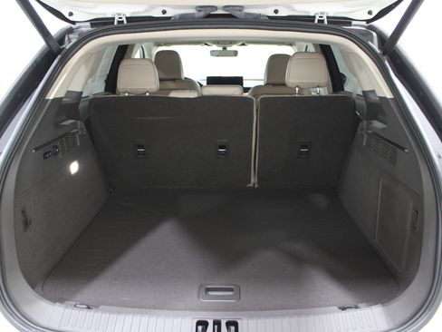 Certified 2023 Lincoln Nautilus Reserve w/ Equipment Group 201A image 27