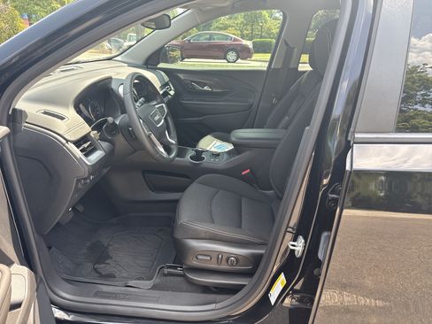 Used 2023 GMC Terrain SLE w/ Driver Convenience Package FWD image 16