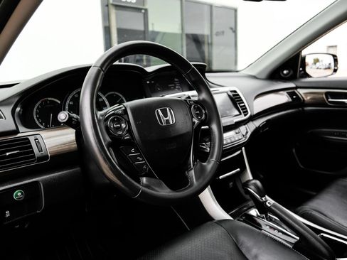 Used 2017 Honda Accord EX-L image 4