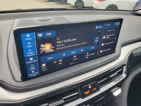 Used 2025 Acura MDX w/ Technology Package FWD image 29
