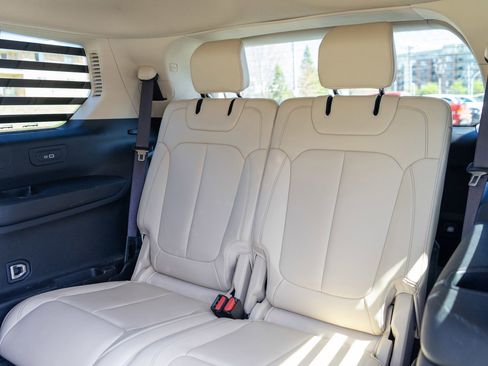 Used 2021 Jeep Grand Cherokee L Limited AWD/4WD image 33