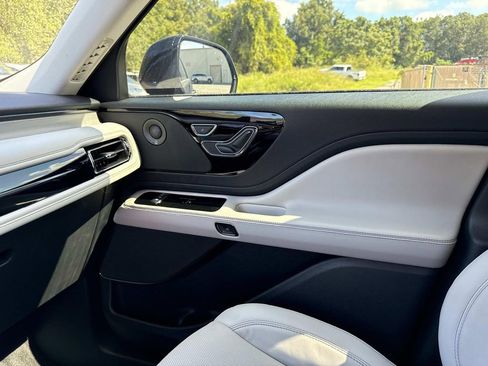 New 2025 Lincoln Aviator Reserve image 23