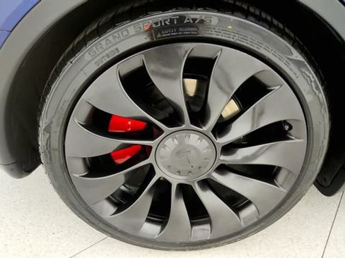 Used 2023 Tesla Model Y Performance AWD/4WD image 78