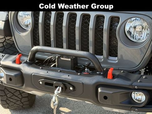 Used 2023 Jeep Gladiator Mojave w/ Cold Weather Group image 6