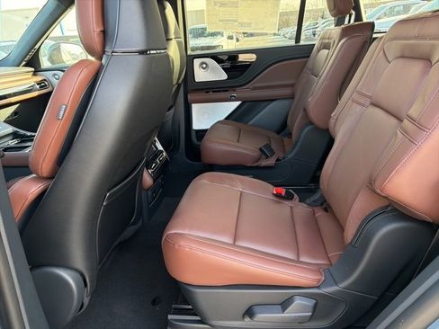 New 2026 Lincoln Aviator Reserve image 12