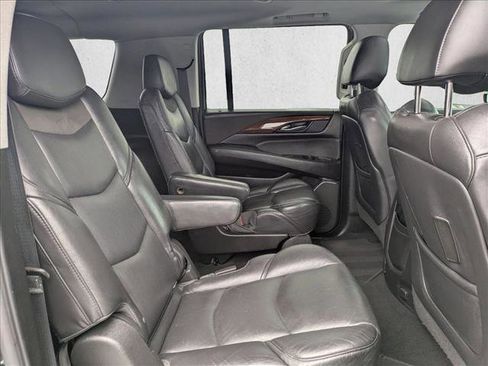 Used 2018 Cadillac Escalade ESV Premium Luxury AWD/4WD image 22