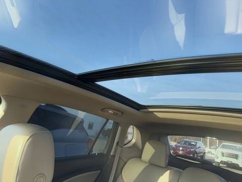 Used 2017 Buick Envision Essence image 16