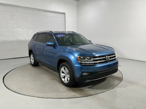Used 2019 Volkswagen Atlas SE AWD/4WD image 2