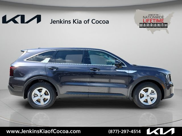 New 2026 Kia Sorento LX FWD image 3