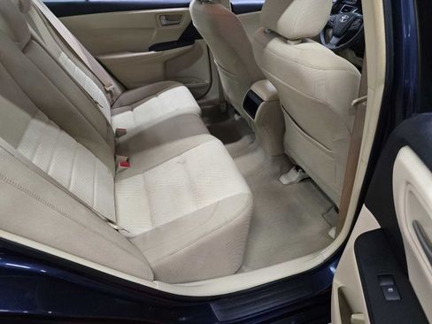 Used 2016 Toyota Camry LE FWD image 7
