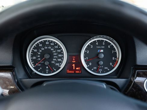 Used 2013 BMW M3 Convertible image 33