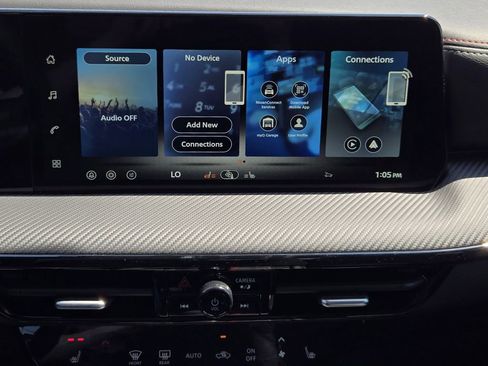 New 2026 Nissan Kicks SR w/ Cold Weather Package FWD image 14