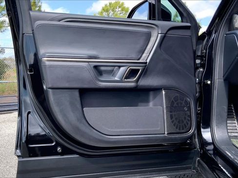 Used 2023 Rivian R1S Adventure image 20