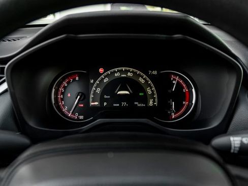 Used 2025 Toyota RAV4 XLE FWD image 19