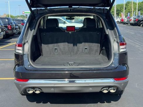 Used 2023 Lincoln Aviator Reserve w/ Equipment Group 201A AWD/4WD image 5