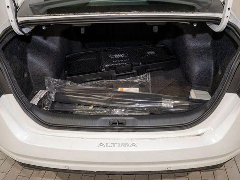 New 2025 Nissan Altima 2.5 SR image 6