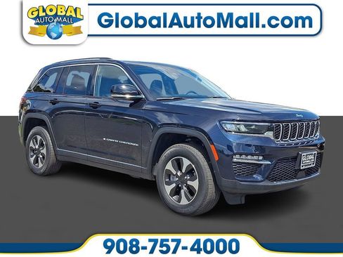 Used 2023 Jeep Grand Cherokee 4WD 4xe image 1